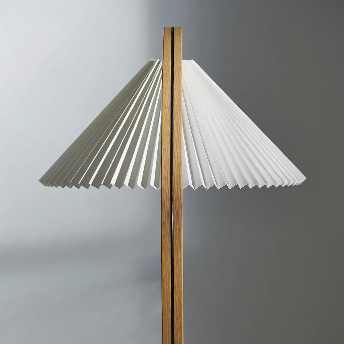 Timberline Gulvlampe