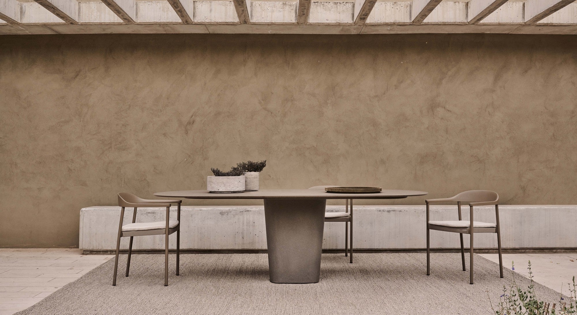 Tao Oval Spisebord