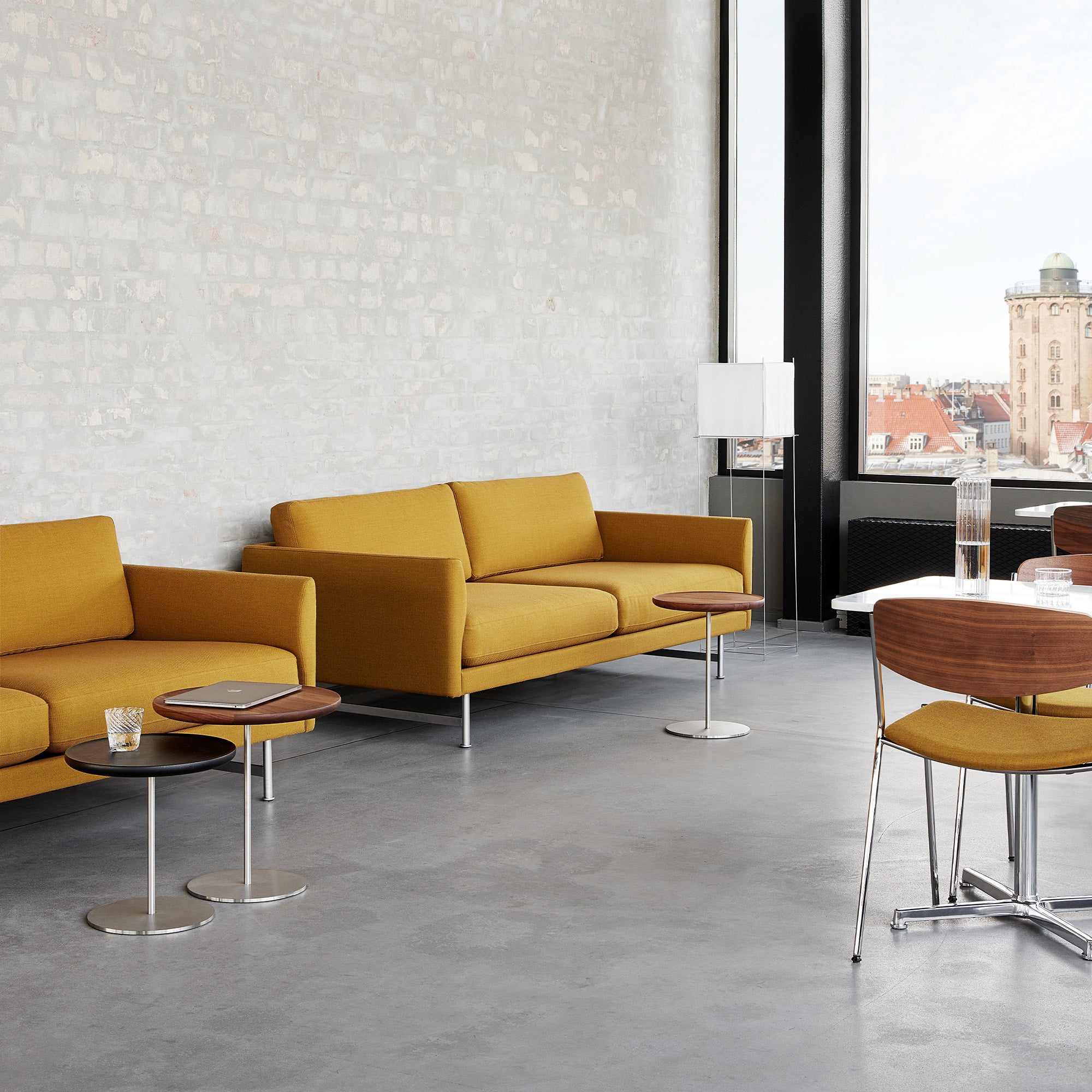Calmo Sofa