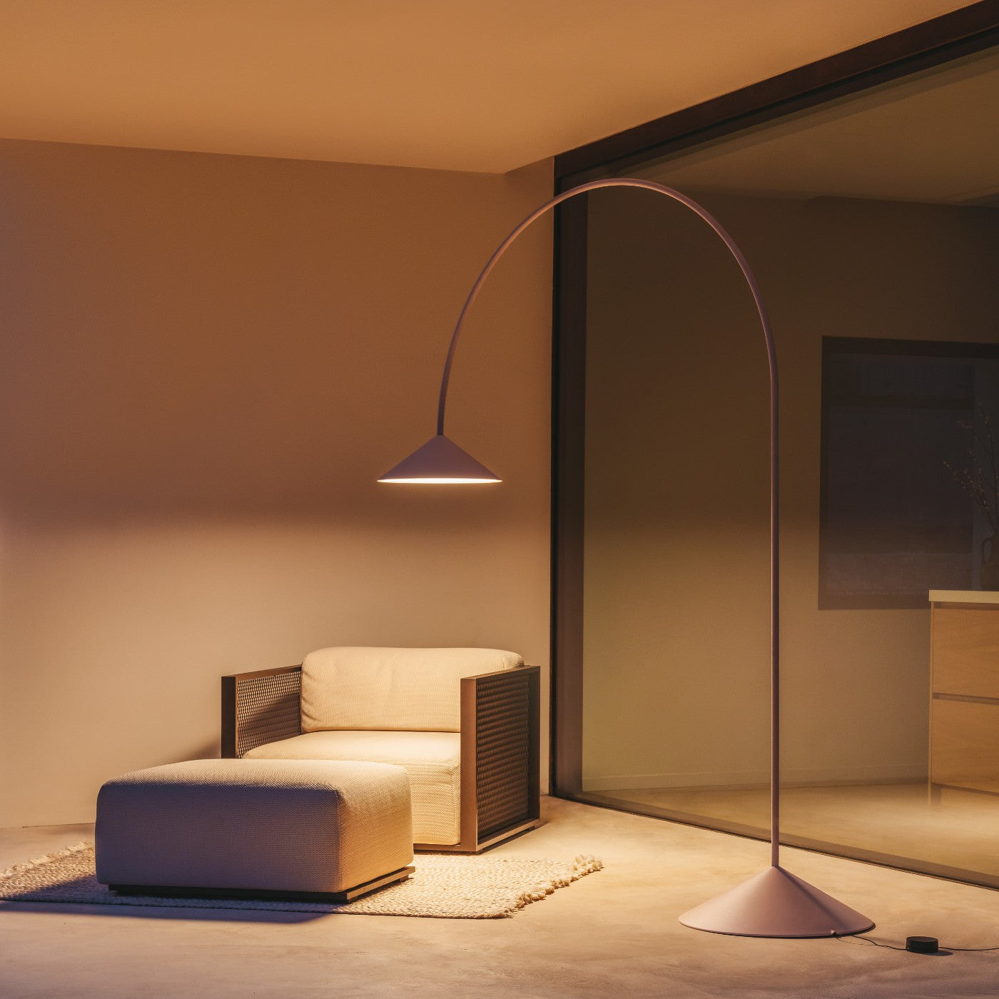 Out Outdoor Gulvlampe