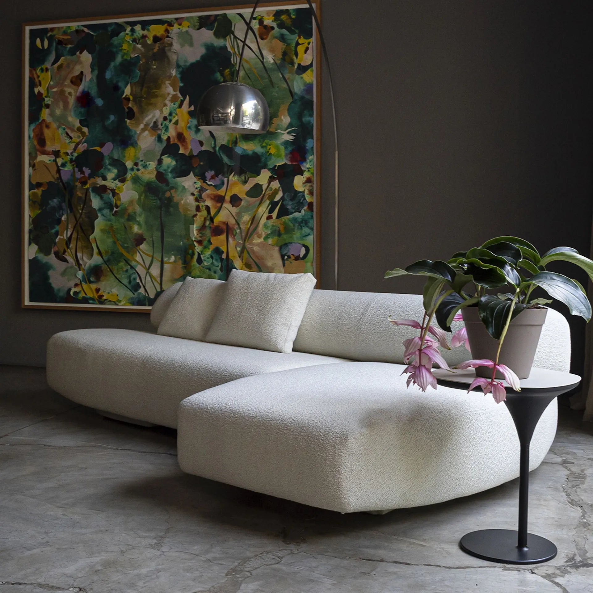 Gogan Sofa
