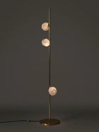 118.3 Gulvlampe Høy