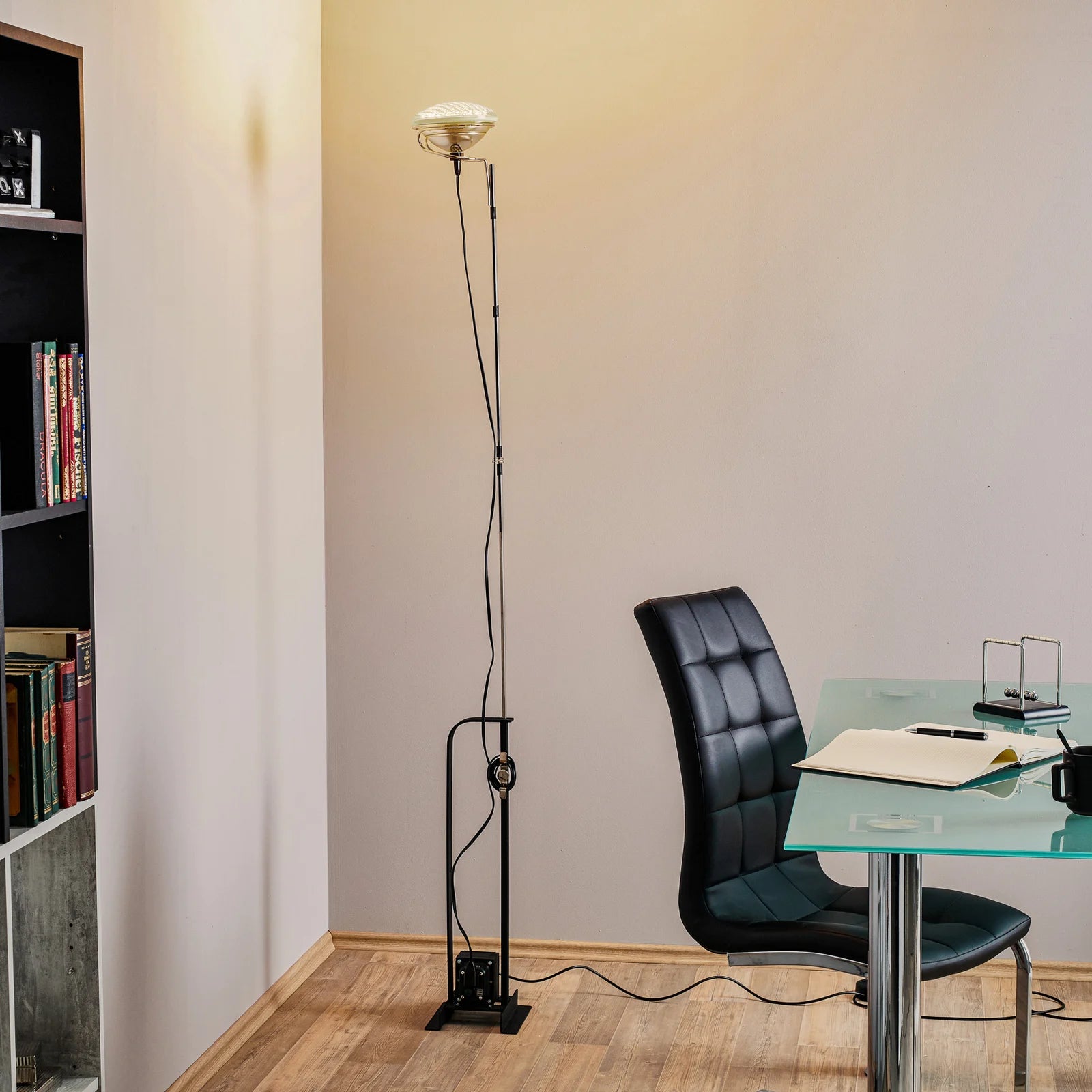 Toio Gulvlampe LED