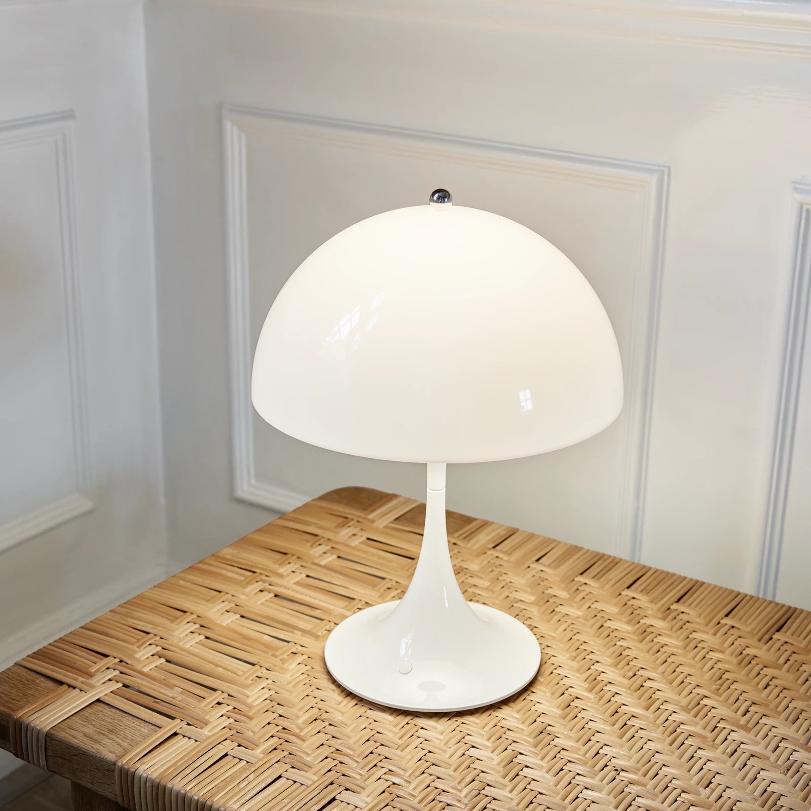 Panthella 250 Oppladbar Lampe