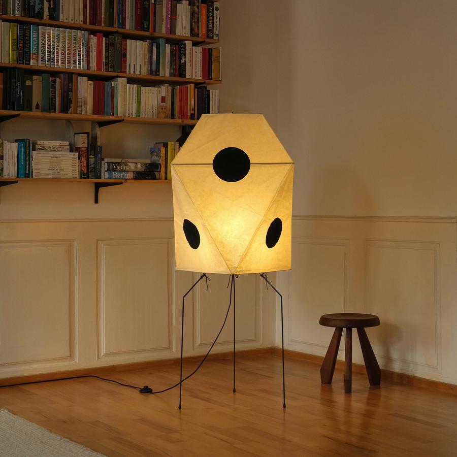 Akari UF3-Q gulvlampe