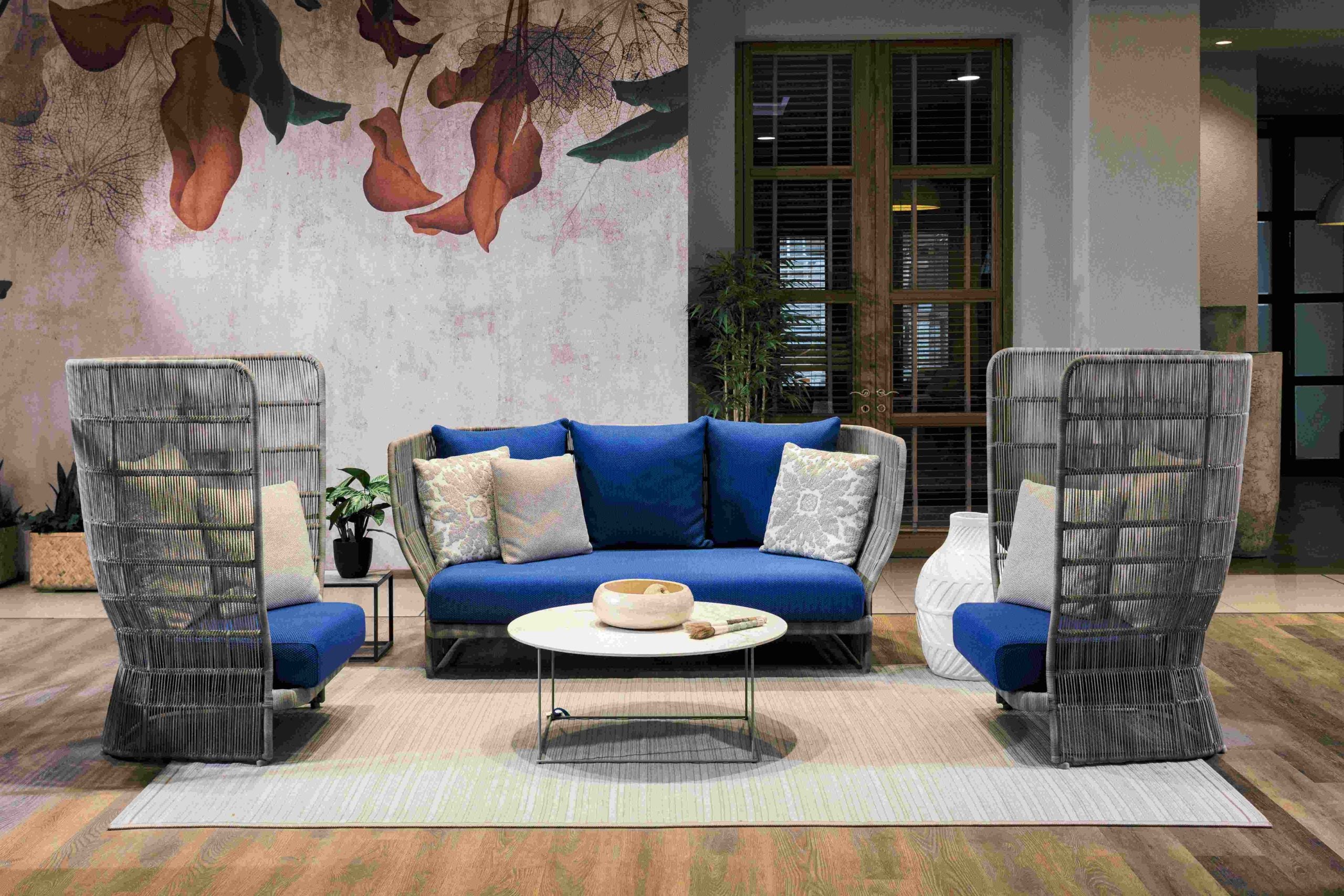 Canasta '13 Outdoor Sofa