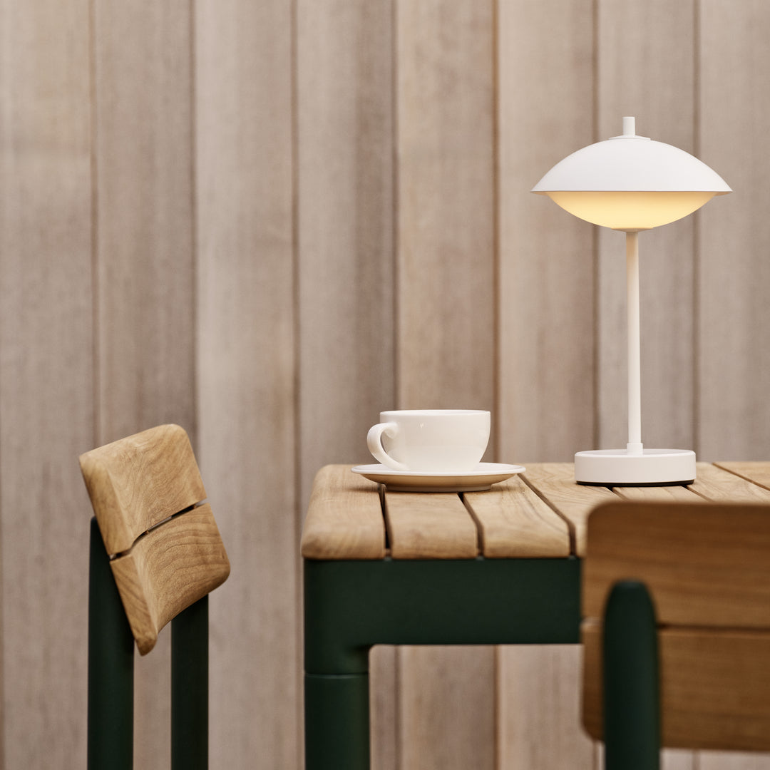 Clam™ Oppladbar Lampe
