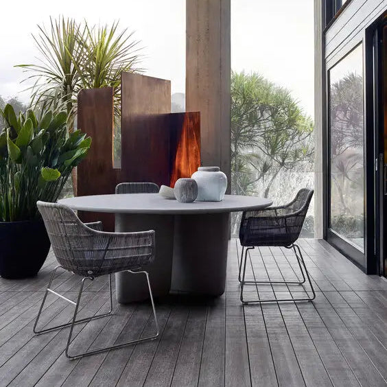 Tobi-Ishi Outdoor Spisebord