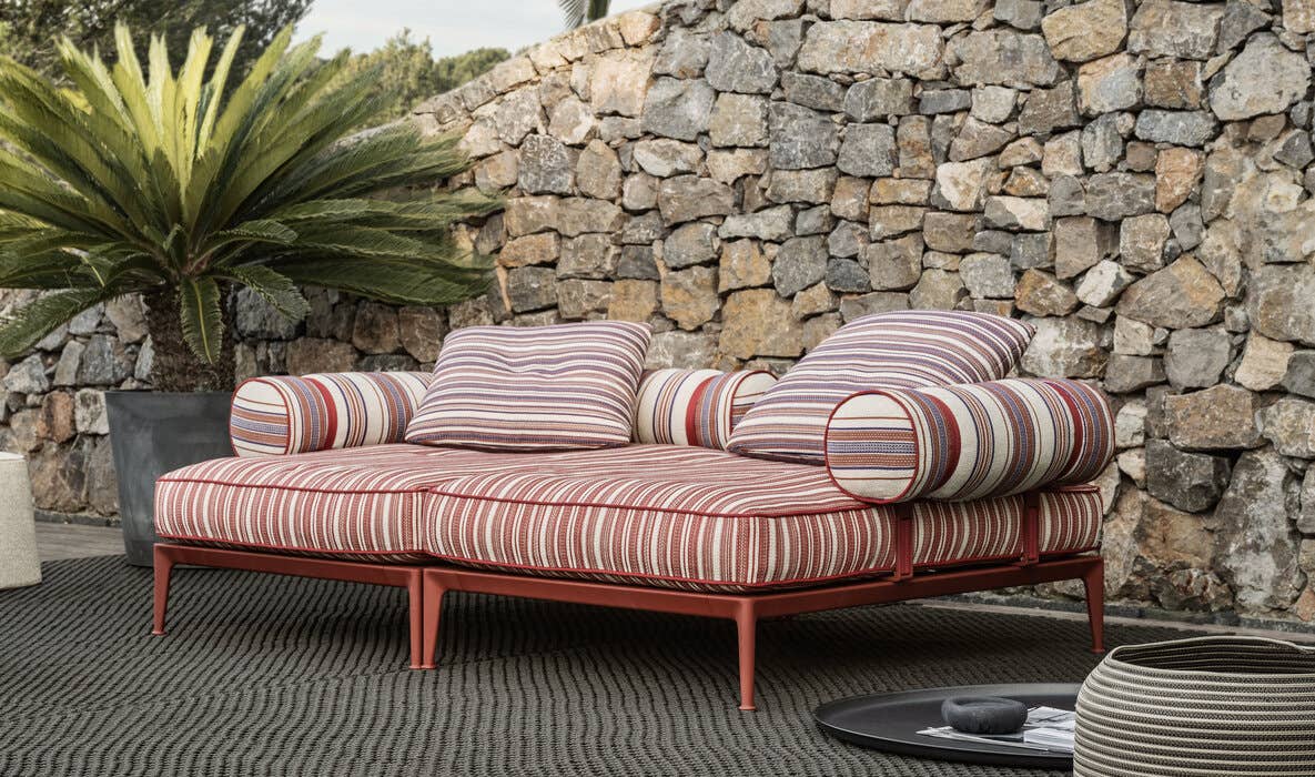 Ribes Outdoor Sofa
