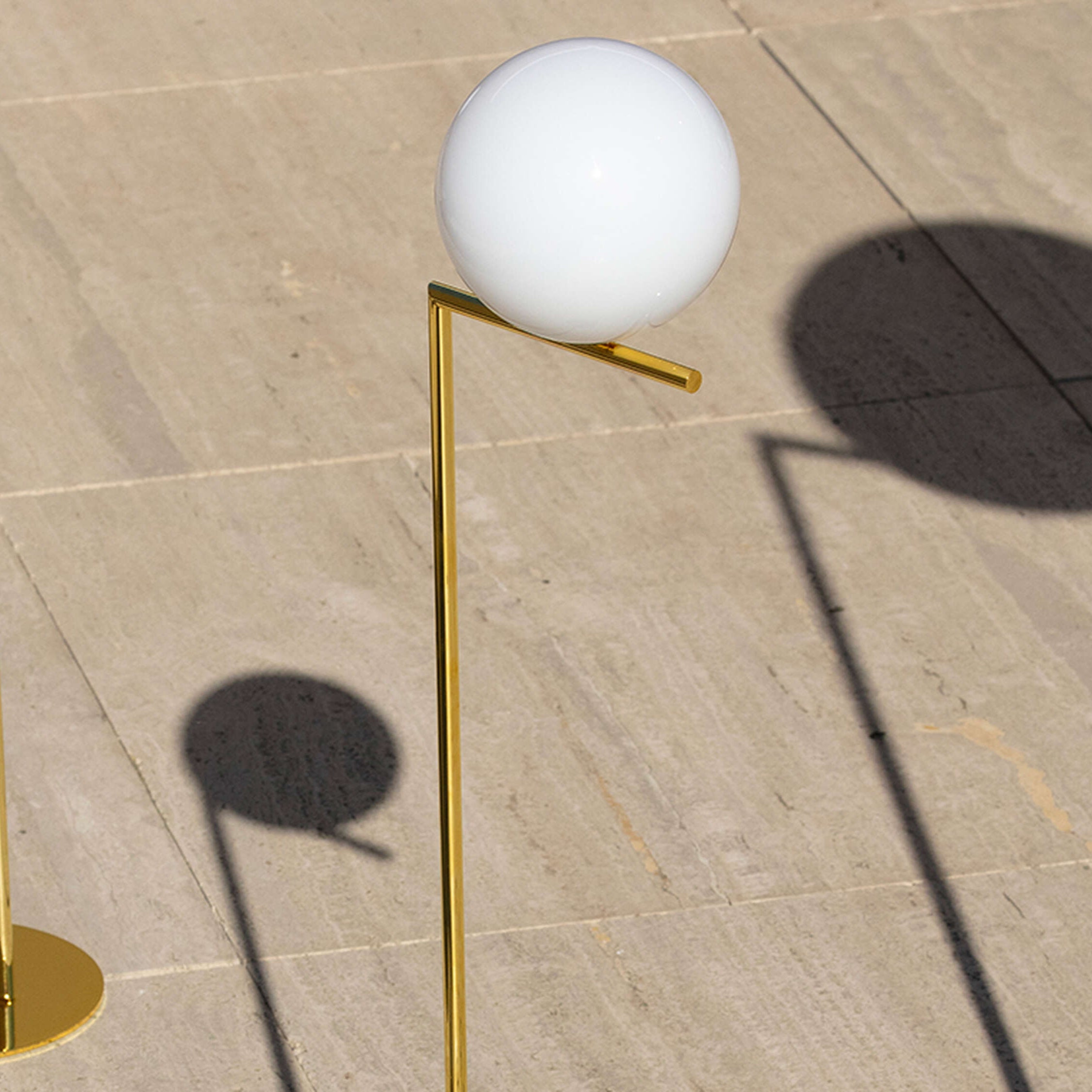 IC F1 10 Anniversary Gulvlampe