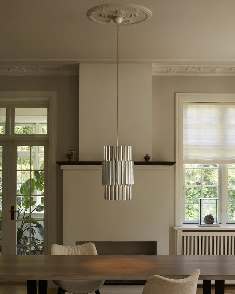 Pendel over spisebord fra Lyfa Pan
