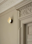 Nuura florii 1 lampe for vegg
