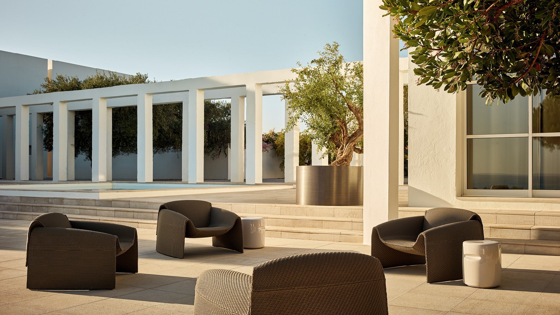 Azu Outdoor Sidebord