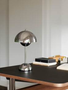 Krom Oppladbar lampe &Traditon VP9