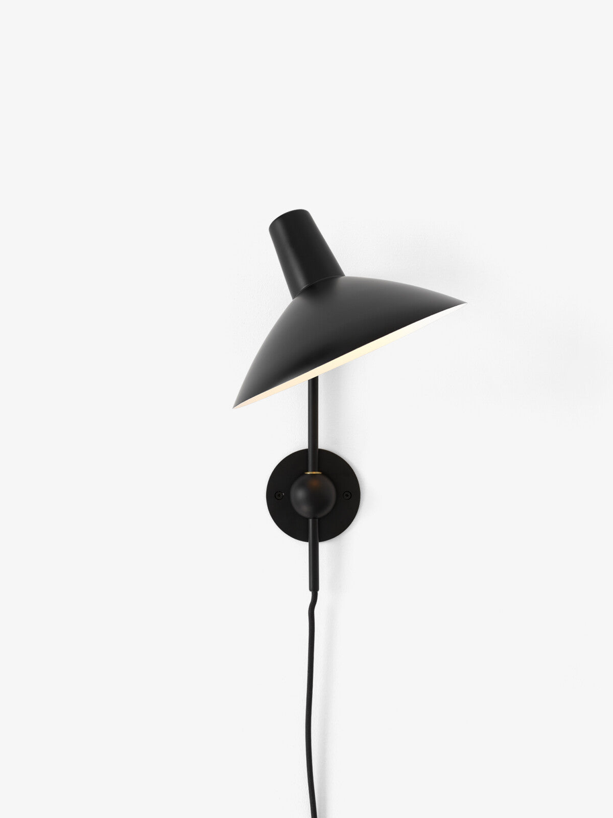 Tripod HM12 Vegglampe