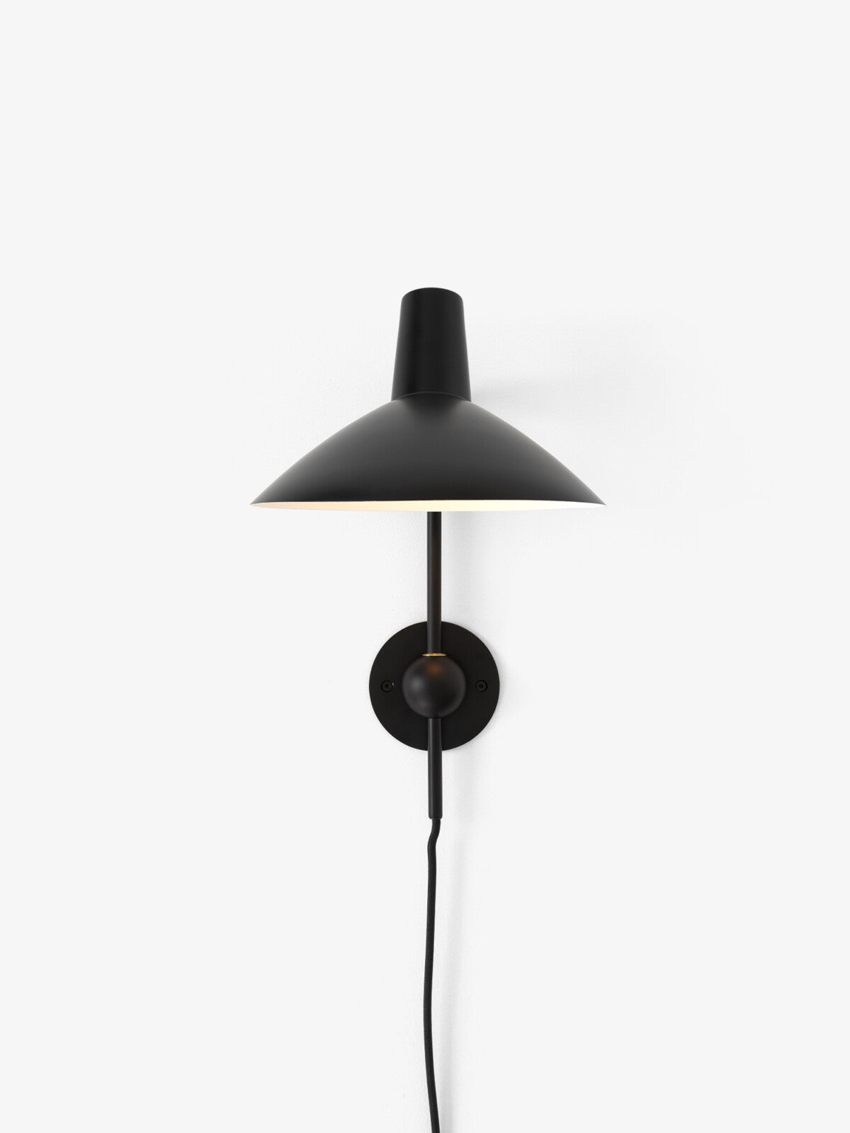 Tripod HM12 Vegglampe
