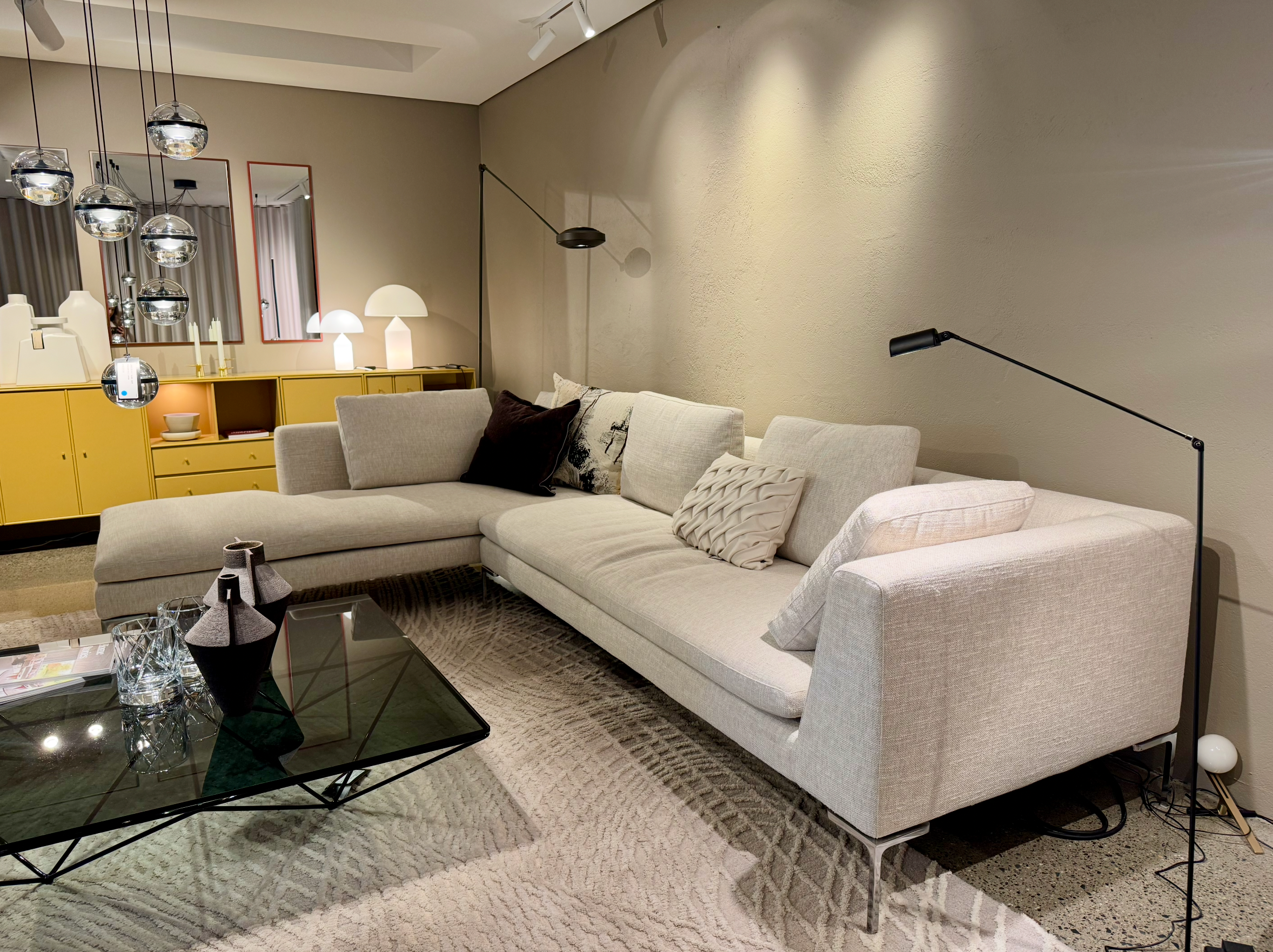 Charles Sofa - Utstillingsmodell