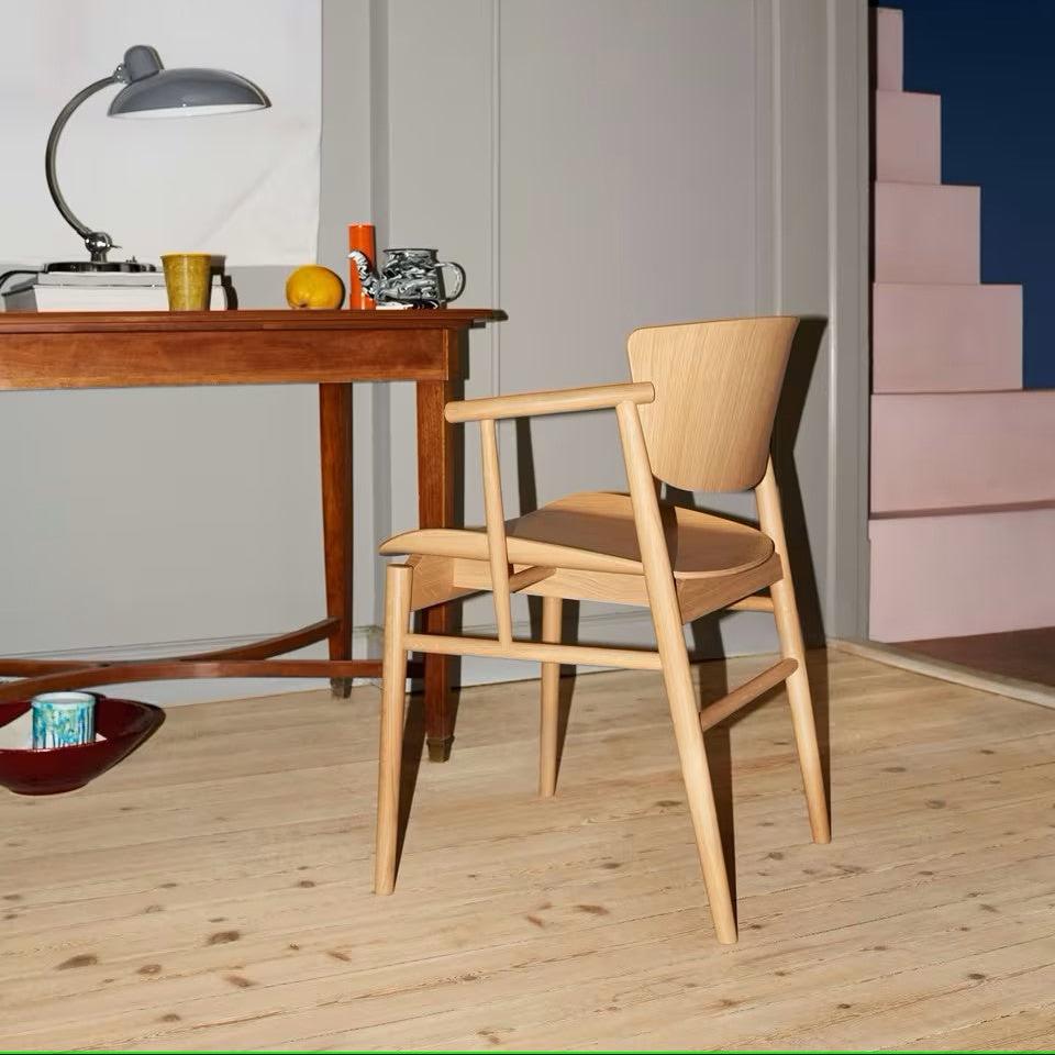 N01™ Spisestol