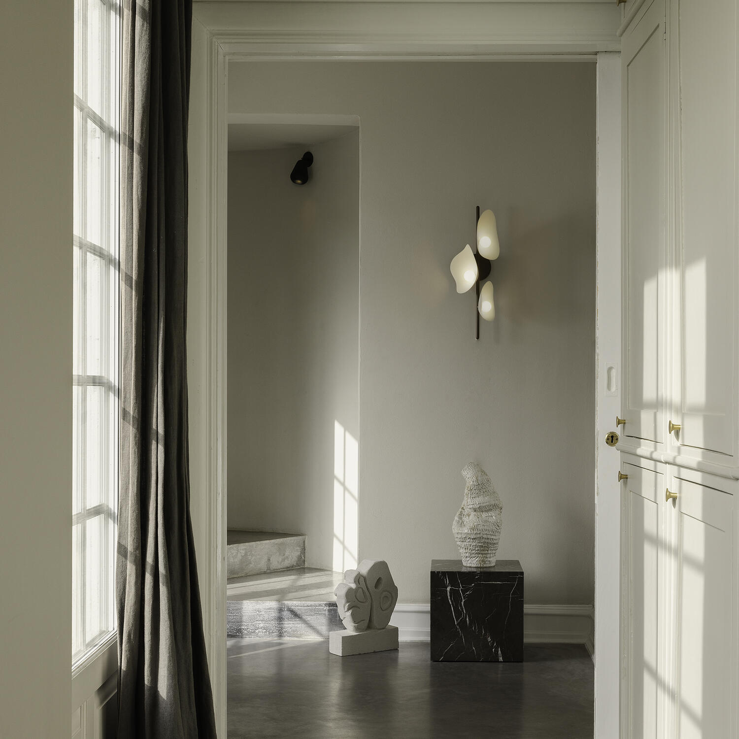 Nuura florii wall lamp